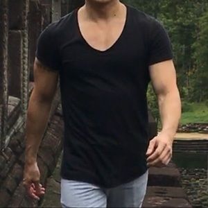 Men’s Pull&Bear Raw Edge S/S Black T-Shirt - M